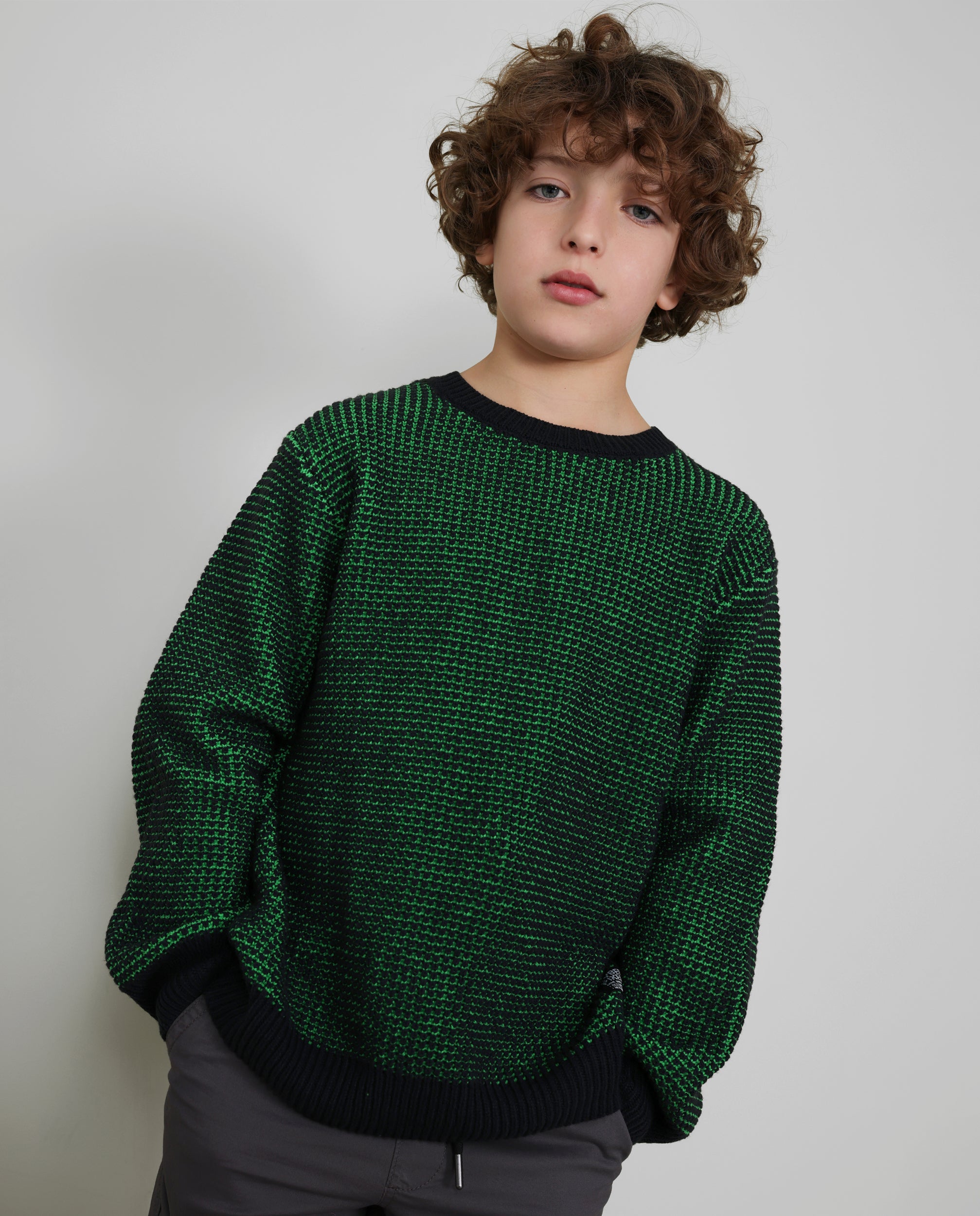 Jersey de niño de tricot con cuello redondo y tonos verdes