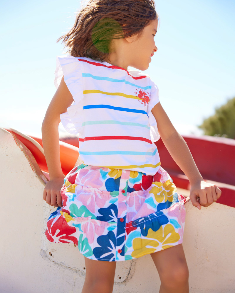 Skirt for girls with multicolor floral print and buttons