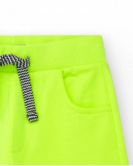 Yellow boys' Bermuda shorts with adjustable waist and pockets.