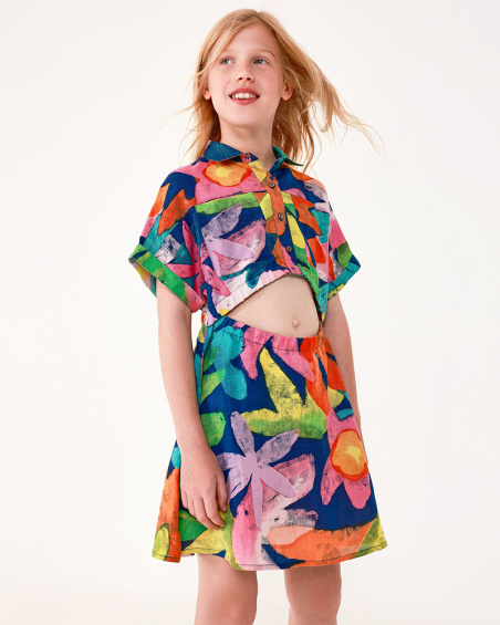 Multicolor dress for girls with a shirt collar and button closure.