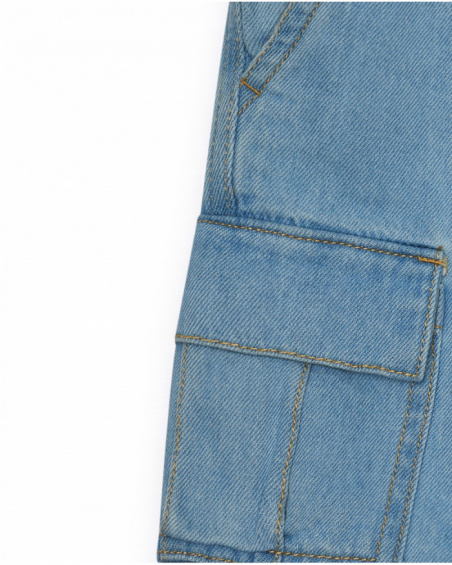 Light denim cargo boy's bermuda shorts with adjustable hems.