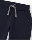 Pantalón jogger azul marino para niño con cordón ajustable