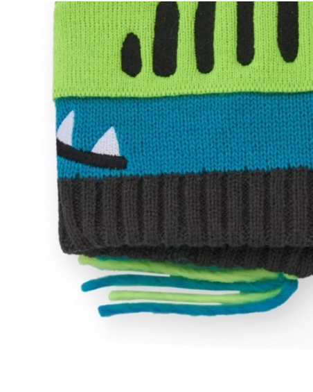 Knit beanie for boys in gray with dinosaur design and 3D mane.