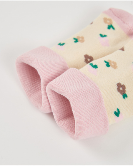 Baby girl socks in cream and pink tones with floral print