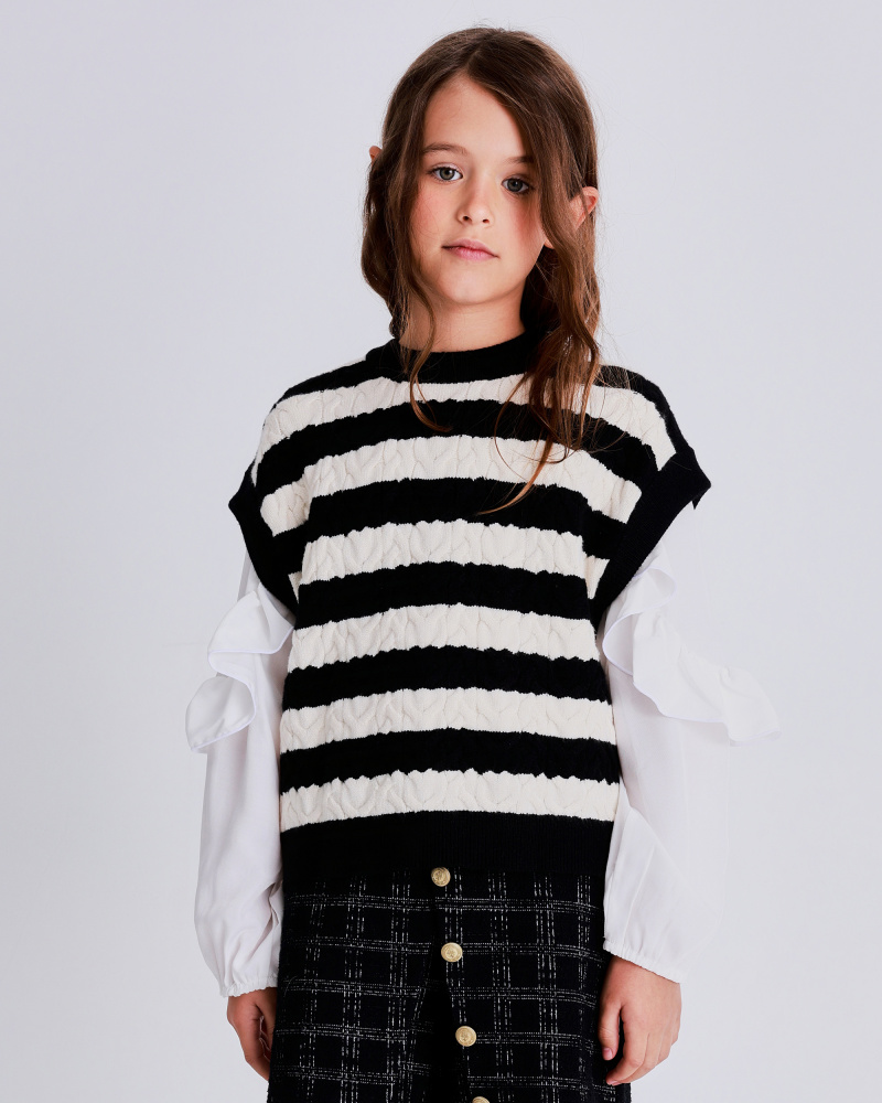 Girls’ striped knit vest in black and white