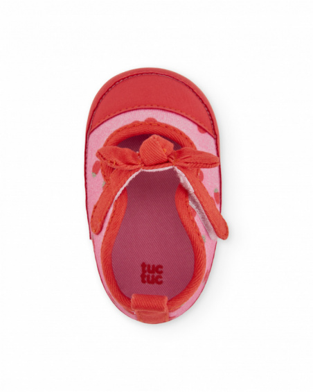 Knitted newborn shoes with adjustable strap