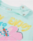 Girls’ knitted T-shirt with flowers on the front