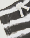 Boys’ knit bermuda shorts with striped design
