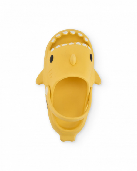 Boys’ clogs with 3D design