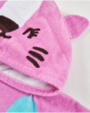 Girls’ knitted poncho towel with animal design