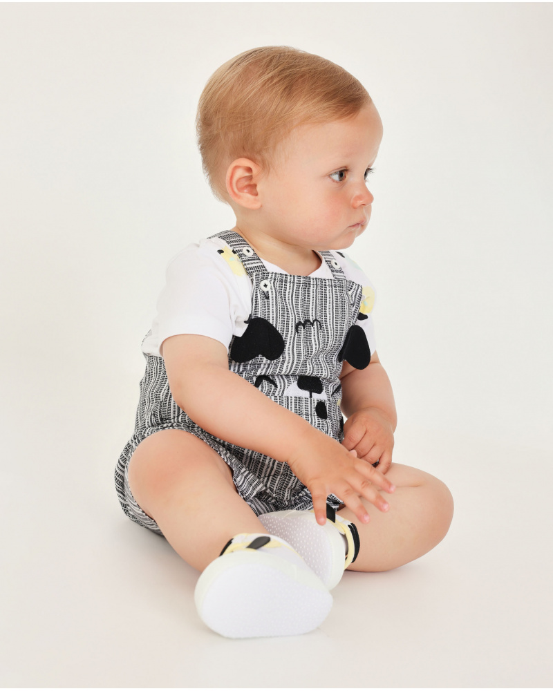 Knitted newborn set with a striped design