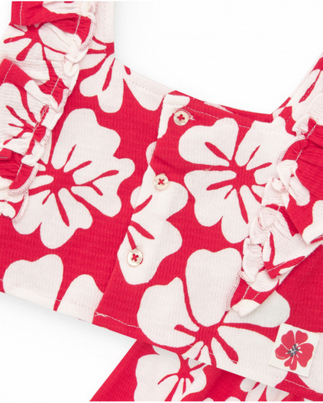 Outfit for girls with ruffled T-shirt and red and white floral shorts