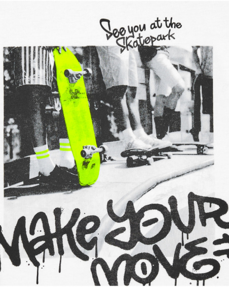 Boys' T-shirt in white with skateboard details.
