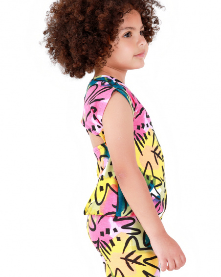 White T-shirt for girls with flowers and shoulder closure