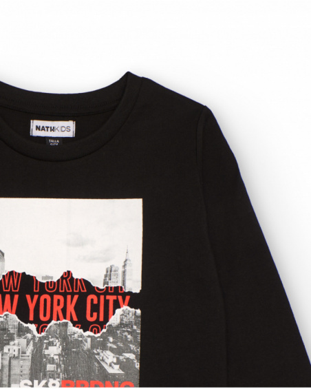 Black long-sleeve t-shirt for boys with New York urban print