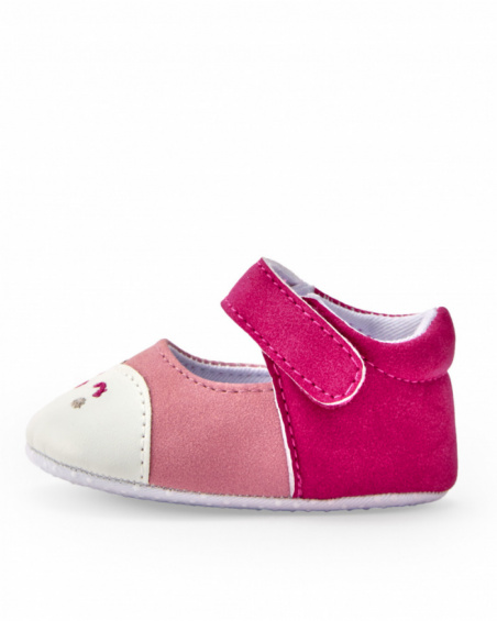 Baby shoe for girl in pink tones with velcro closure