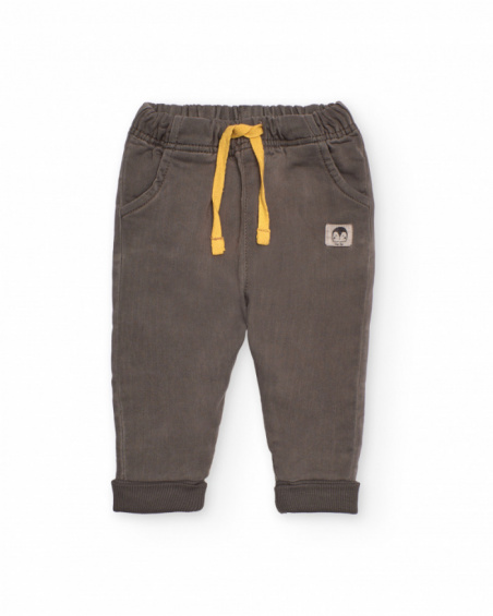Baby boy outfit with white t-shirt and grey pants Baby boy outfit with white t-shirt and grey pants