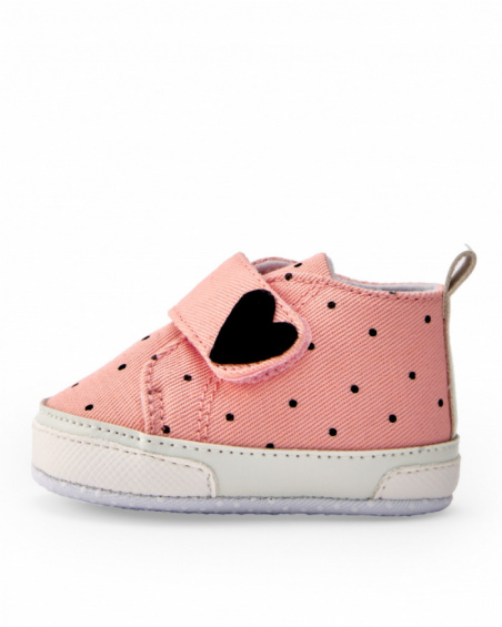 Baby girl shoe in pink with black polka dots and velcro closure Baby girl shoe in pink with black polka dots and velcro closure