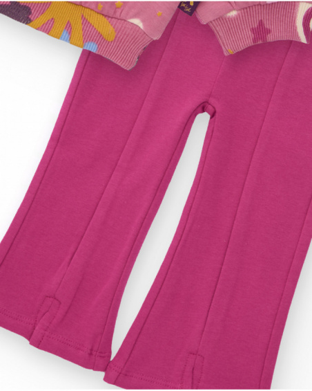 Set for girls with a pink sweatshirt featuring a fun print and flared pants. Set for girls with a pink sweatshirt featuring a fun print and flared pants.