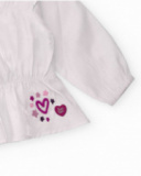 Long-sleeved blouse for girls in white with ruffle detail. Long-sleeved blouse for girls in white with ruffle detail.