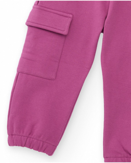 Jogger pants for girls in fuchsia with cargo pockets.