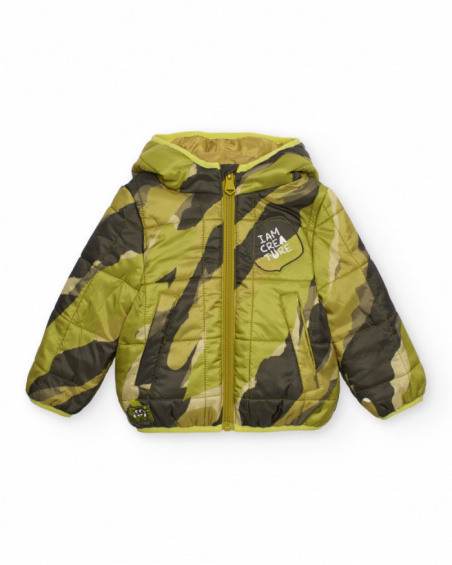 Padded jacket for boys with camouflage print in green tones and integrated hood.