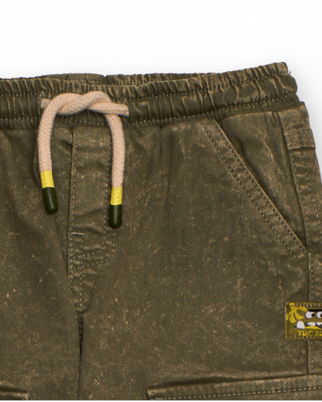 Boys' cargo pants in olive green with a washed effect. Boys' cargo pants in olive green with a washed effect.