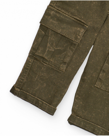 Boys' cargo pants in olive green with a washed effect. Boys' cargo pants in olive green with a washed effect.