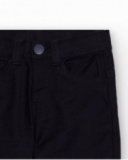 Twill pants for boys in navy blue with back pocket and embroidered detail. Twill pants for boys in navy blue with back pocket and embroidered detail.