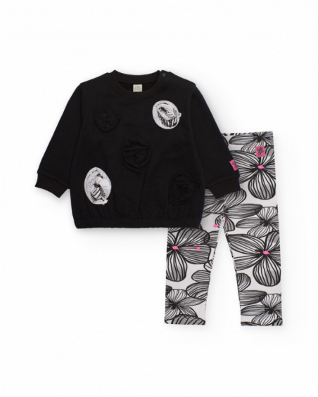 Girl's set in black and white with printed leggings and applied flowers Girl's set in black and white with printed leggings and applied flowers