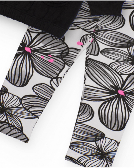 Girl's set in black and white with printed leggings and applied flowers Girl's set in black and white with printed leggings and applied flowers