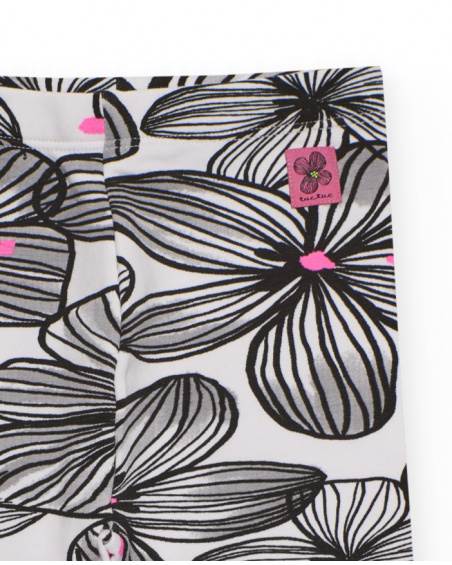 Girl's white leggings with floral print Girl's white leggings with floral print