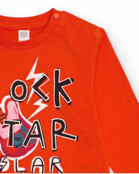 Long-sleeved t-shirt for boys in red with rock-style print.