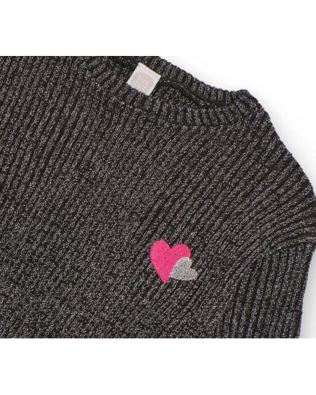 Girl’s sweater in chunky gray knit with heart details. Girl’s sweater in chunky gray knit with heart details.