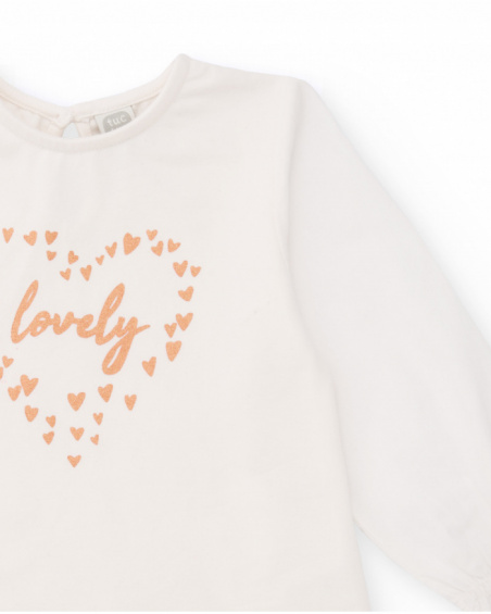 White long-sleeve girl’s T-shirt with heart print White long-sleeve girl’s T-shirt with heart print