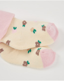 Baby girl socks in cream and pink tones with floral print Baby girl socks in cream and pink tones with floral print