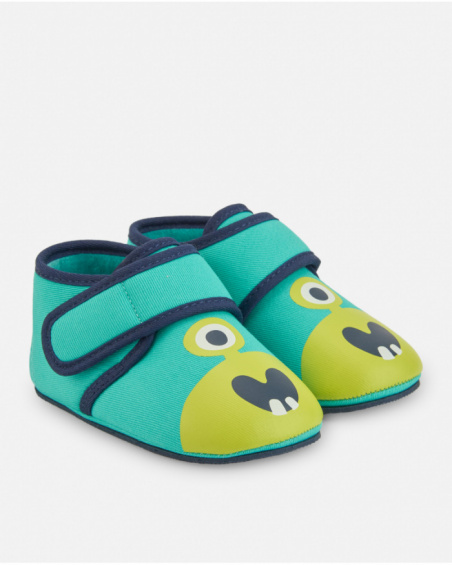 Boys’ green slippers with velcro fastening Boys’ green slippers with velcro fastening