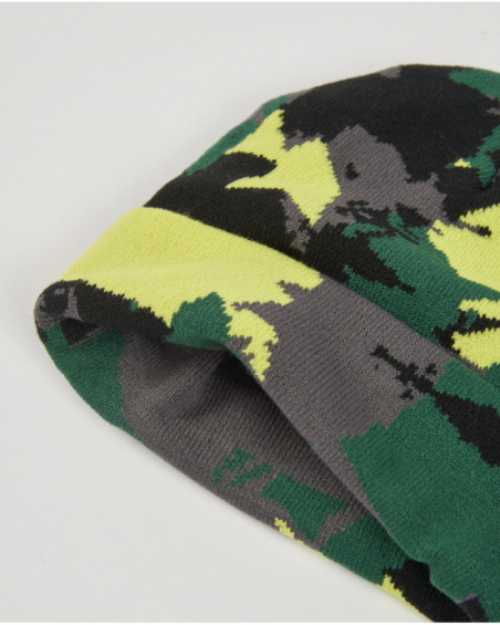 Boys’ knit set with hat and neck warmer in green and yellow camouflage print Boys’ knit set with hat and neck warmer in green and yellow camouflage print