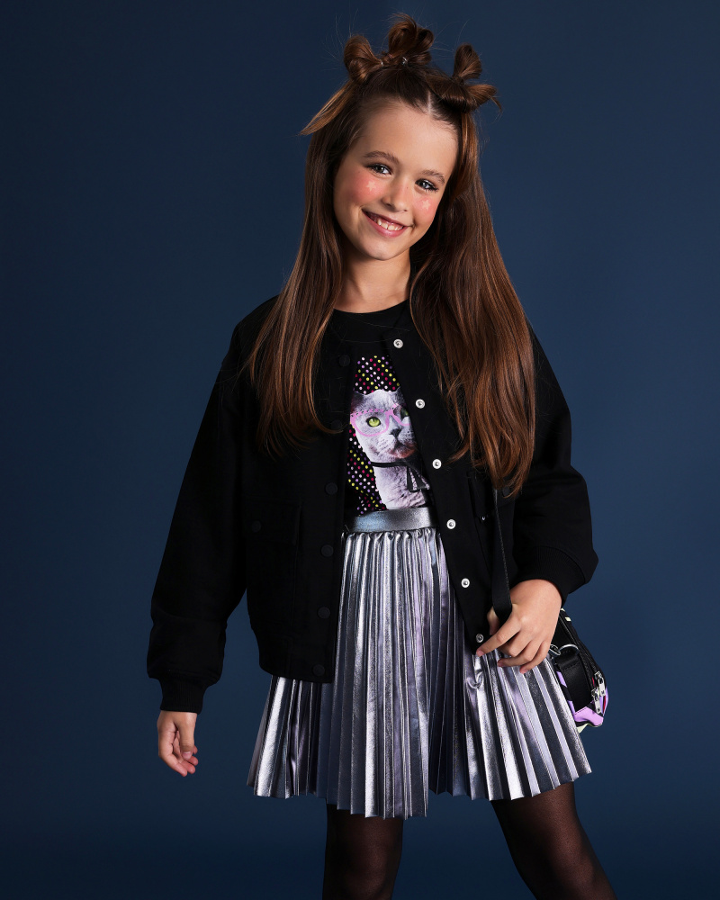 Girls’ silver pleated skirt with metallic effect