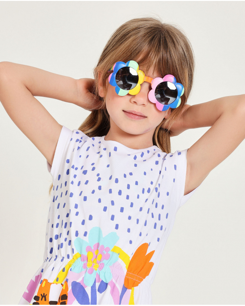 Girls’ flower-shaped sunglasses