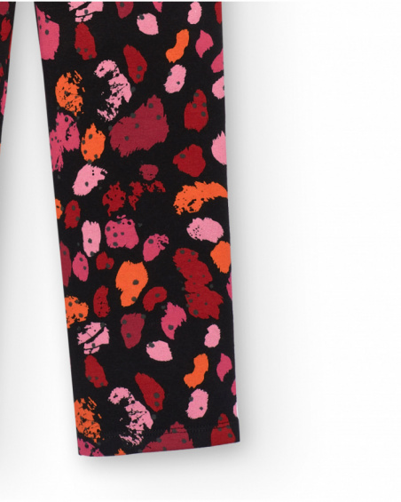 Leggings negros con estampado de manchas en tonos rojos y rosas