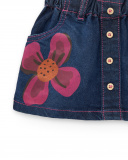 Falda vaquera para niña en azul con estampado floral colección Falda vaquera para niña en azul con estampado floral colección