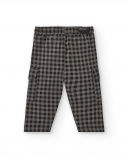 Pantalón felpa niño en negro con estampado de cuadros colección Pantalón felpa niño en negro con estampado de cuadros colección