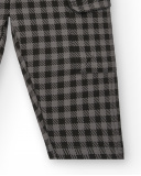 Pantalón felpa niño en negro con estampado de cuadros colección Pantalón felpa niño en negro con estampado de cuadros colección