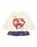 Camiseta niña beige con ilustración divertida y volantes Camiseta niña beige con ilustración divertida y volantes