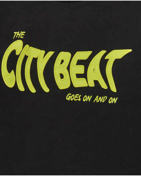 Camiseta negra con mensaje "The City Beat" para niño de la