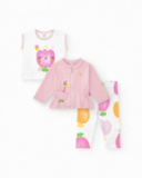 Conjunto de punto para niña de tres piezas en color blanco y Conjunto de punto para niña de tres piezas en color blanco y