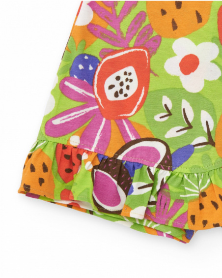 Pantalón corto verde para niña con estampado frutal y volantes Pantalón corto verde para niña con estampado frutal y volantes