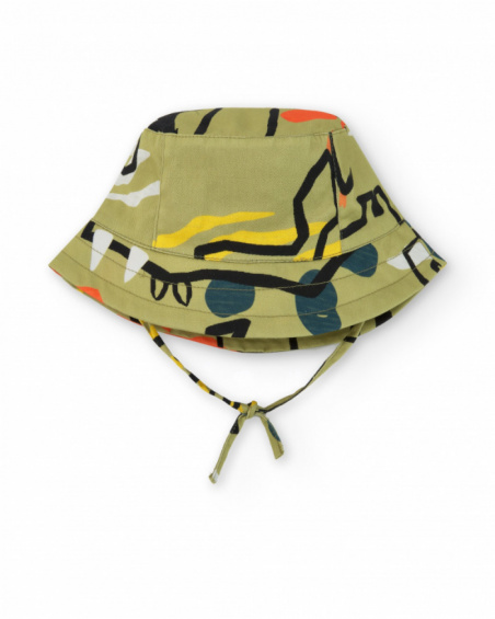Gorro caqui para niño con estampado en tonos verdes y tiras Gorro caqui para niño con estampado en tonos verdes y tiras