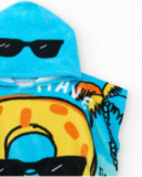 Toalla-poncho para niño en azul con rosquilla y frase "FIRST Toalla-poncho para niño en azul con rosquilla y frase "FIRST